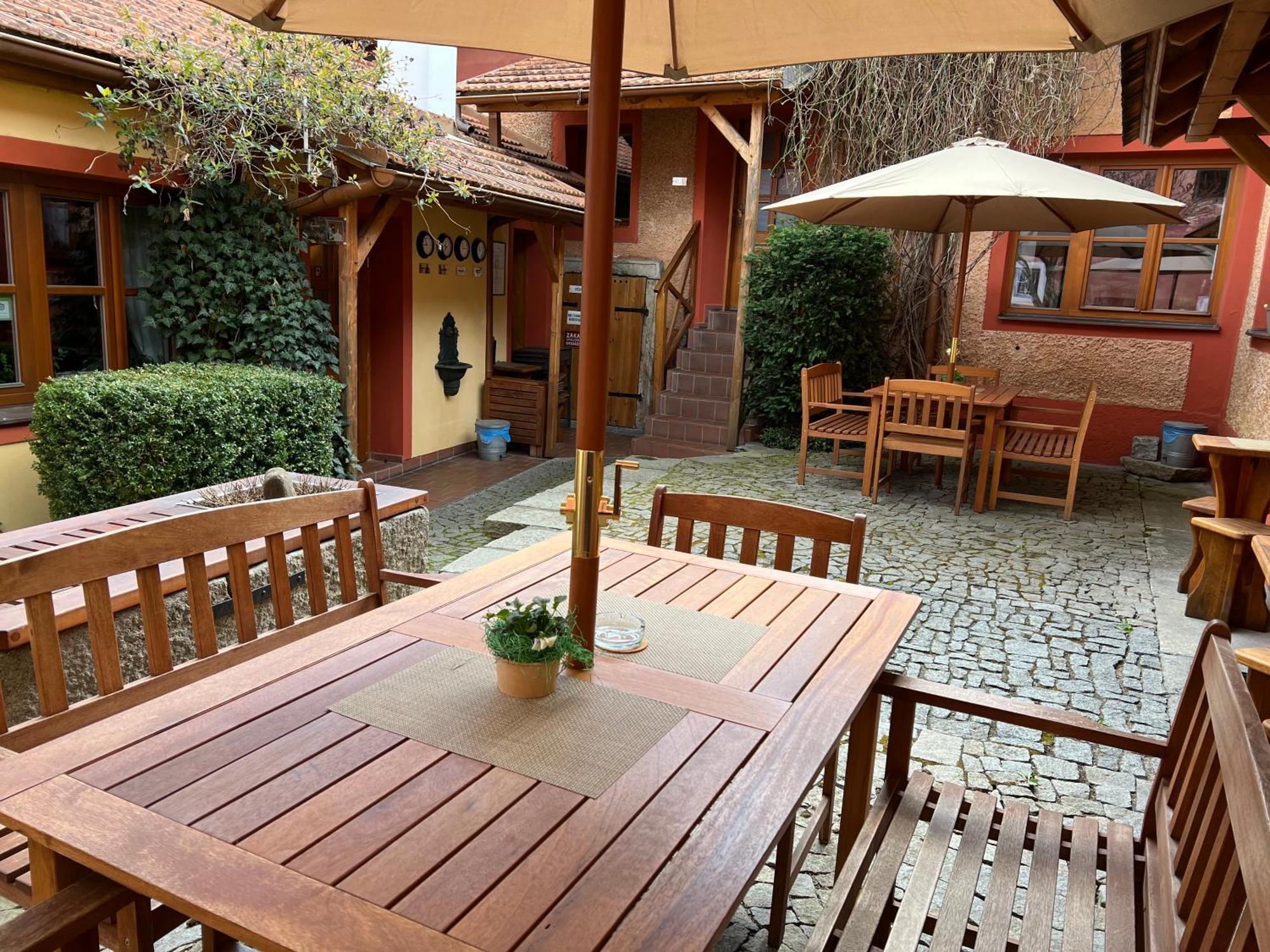 Hostel Postel Cesky Krumlov Exterior photo